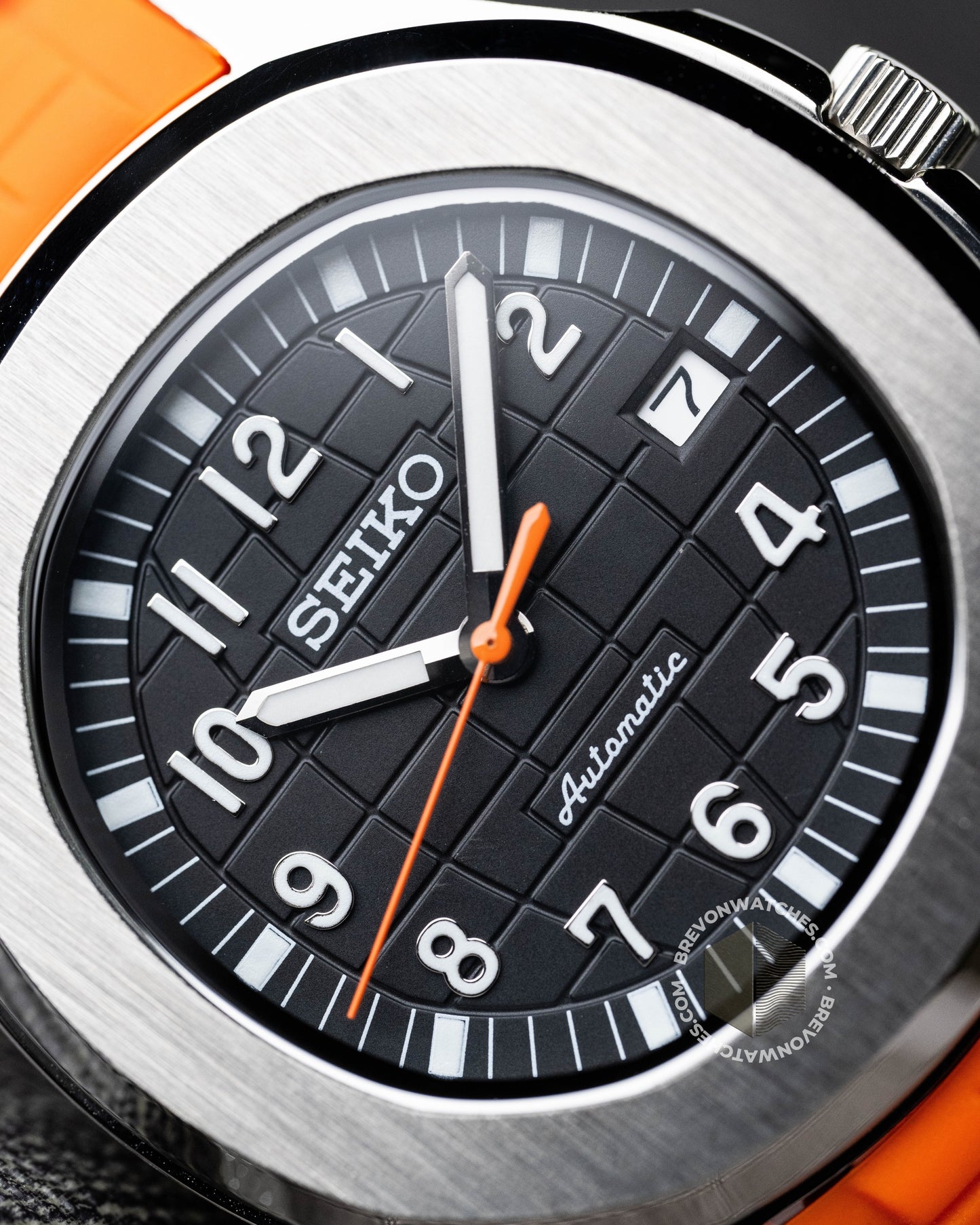 Aquatropic | Black Orange