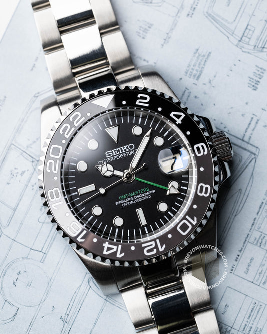 GMT | Bruce Wayne
