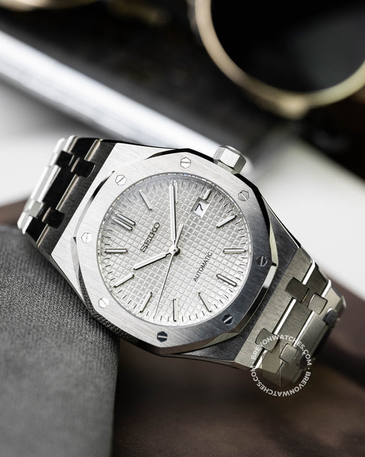 Octa | White