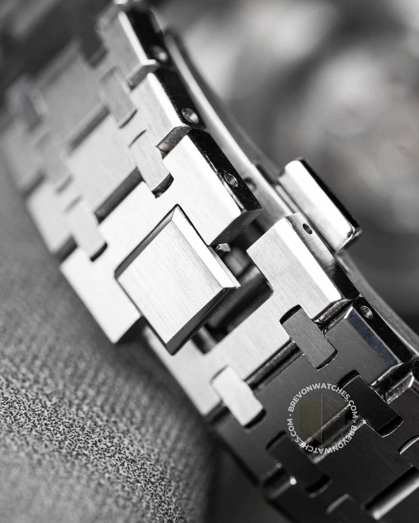 Octa | White Chronograph