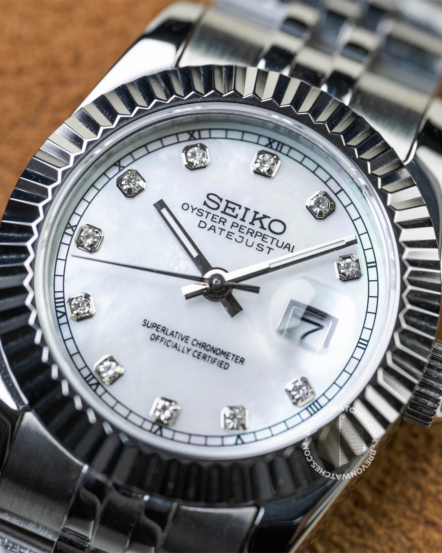 Precision-Date Ladies | White Pearl Diamond