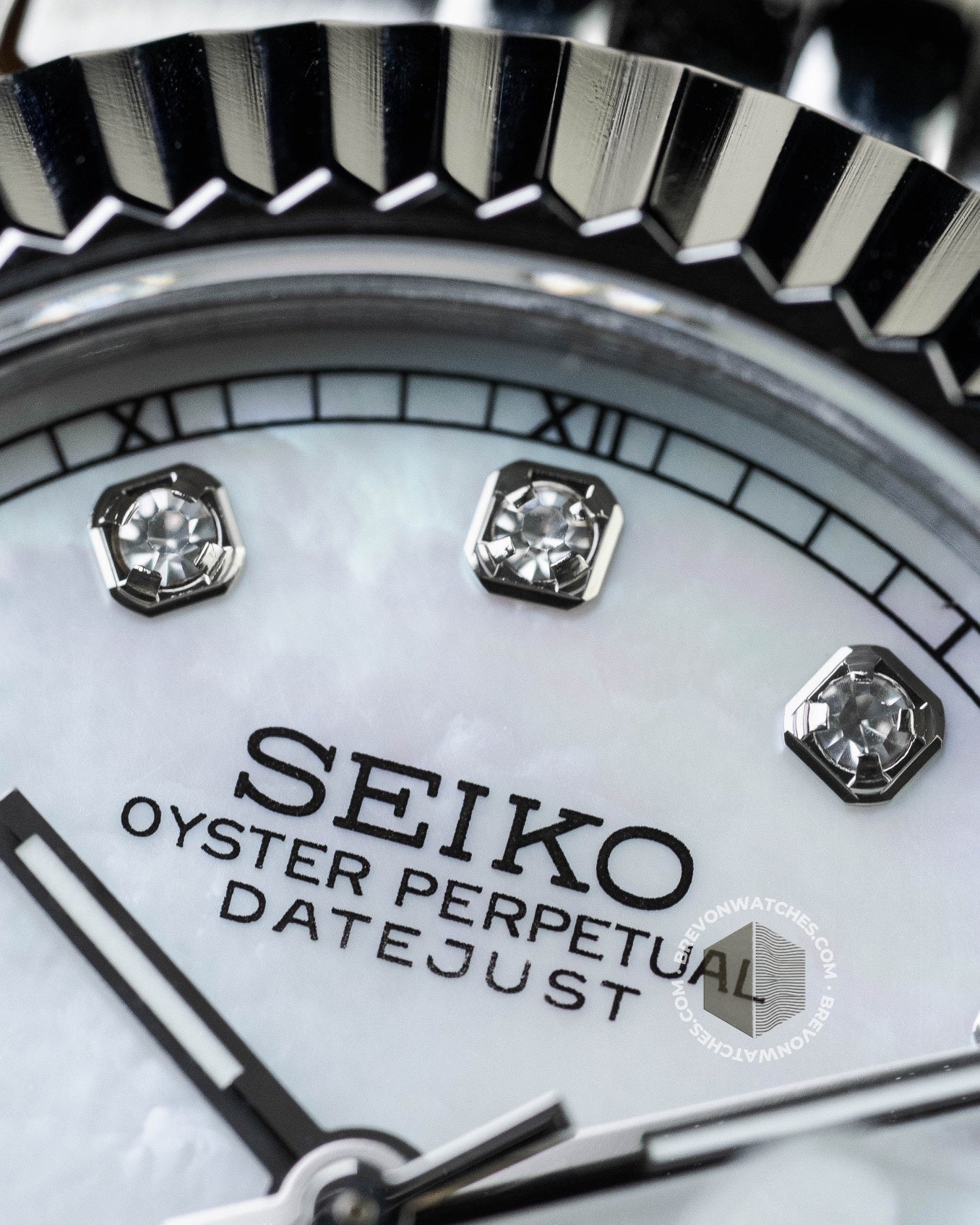 Precision-Date Ladies | White Pearl Diamond