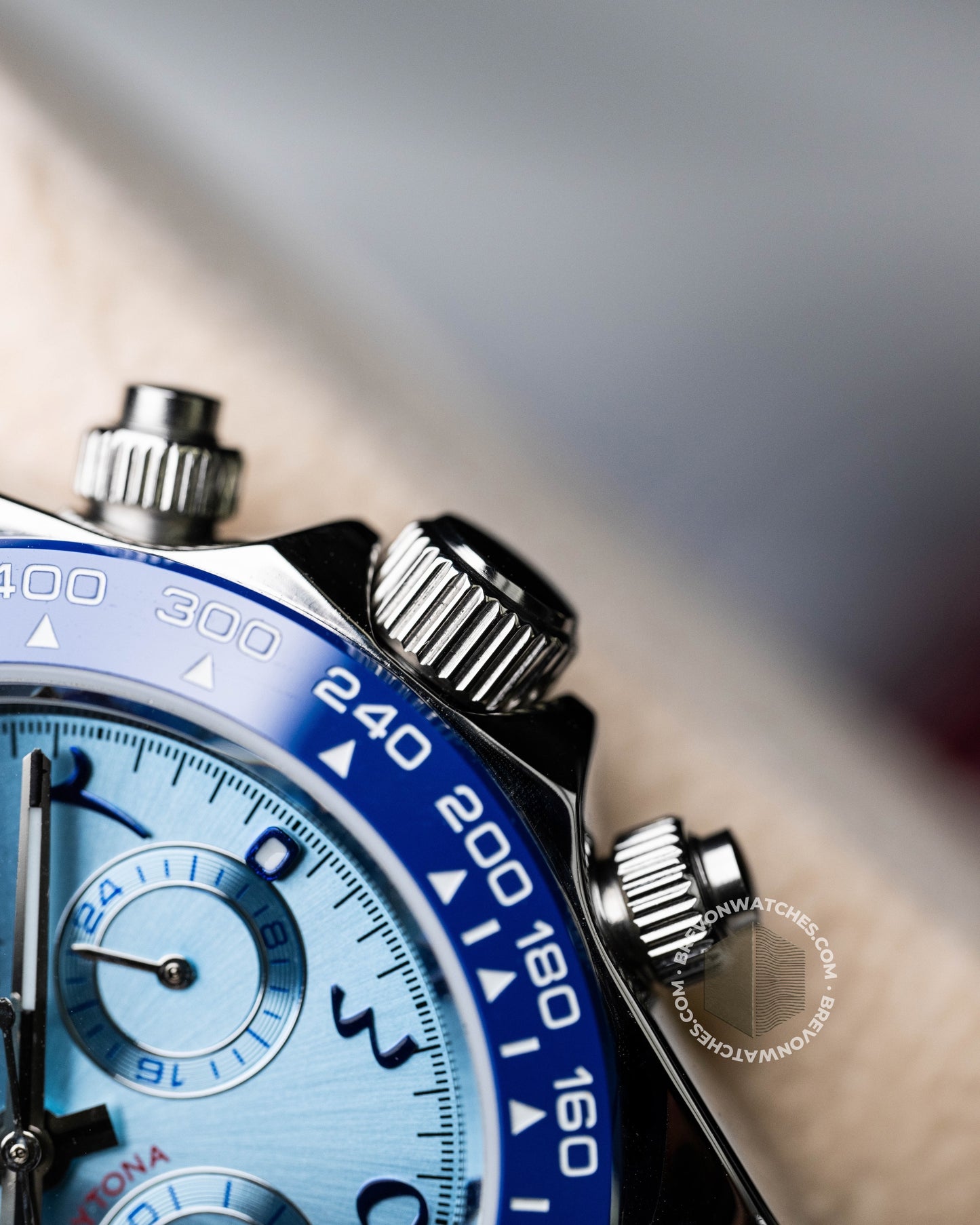 Racer | Blue Arabic