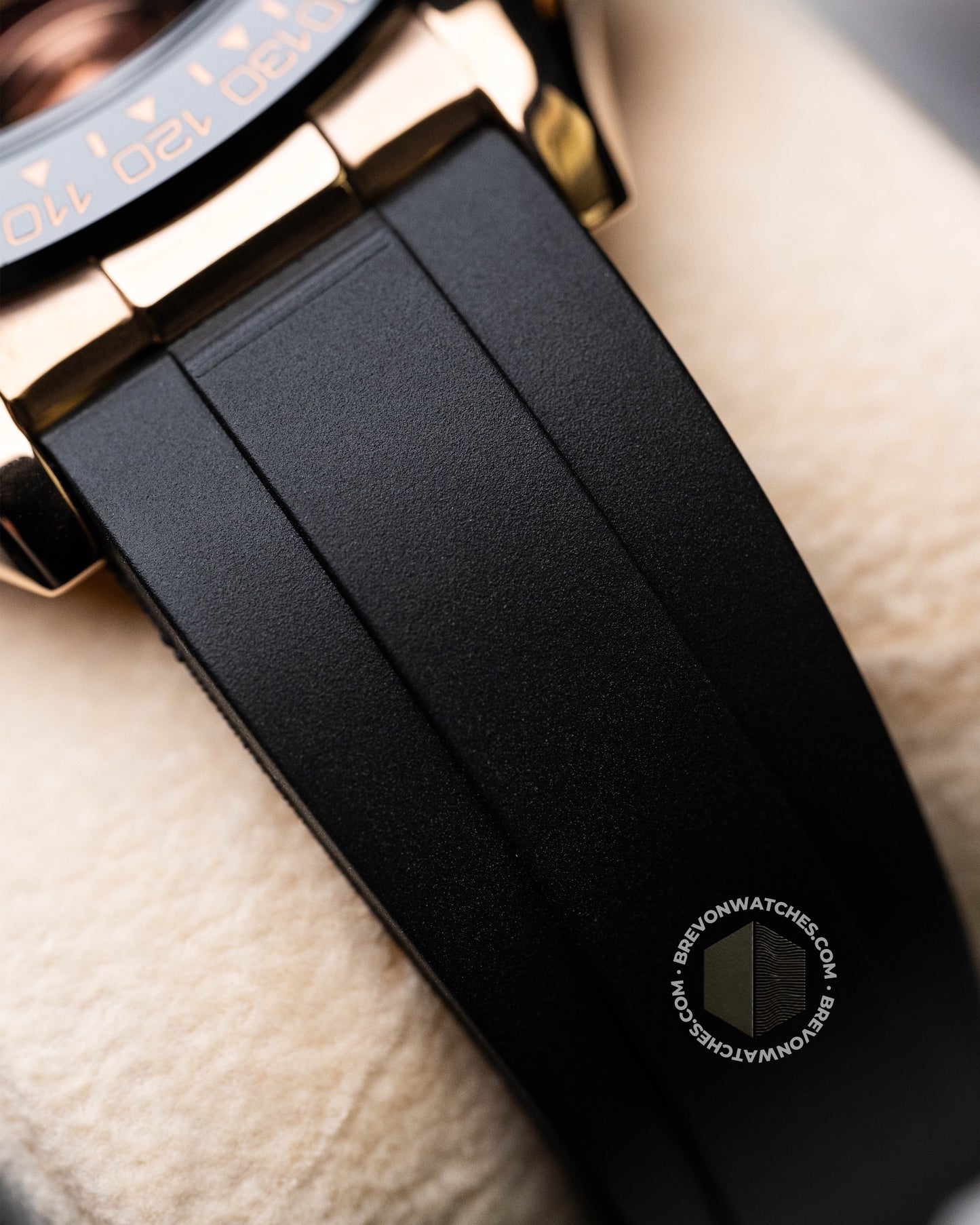 Racer | Rose Gold Arabic