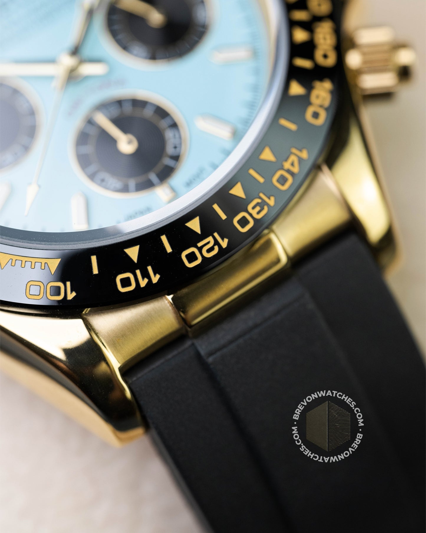 Racer | Tiffany Gold