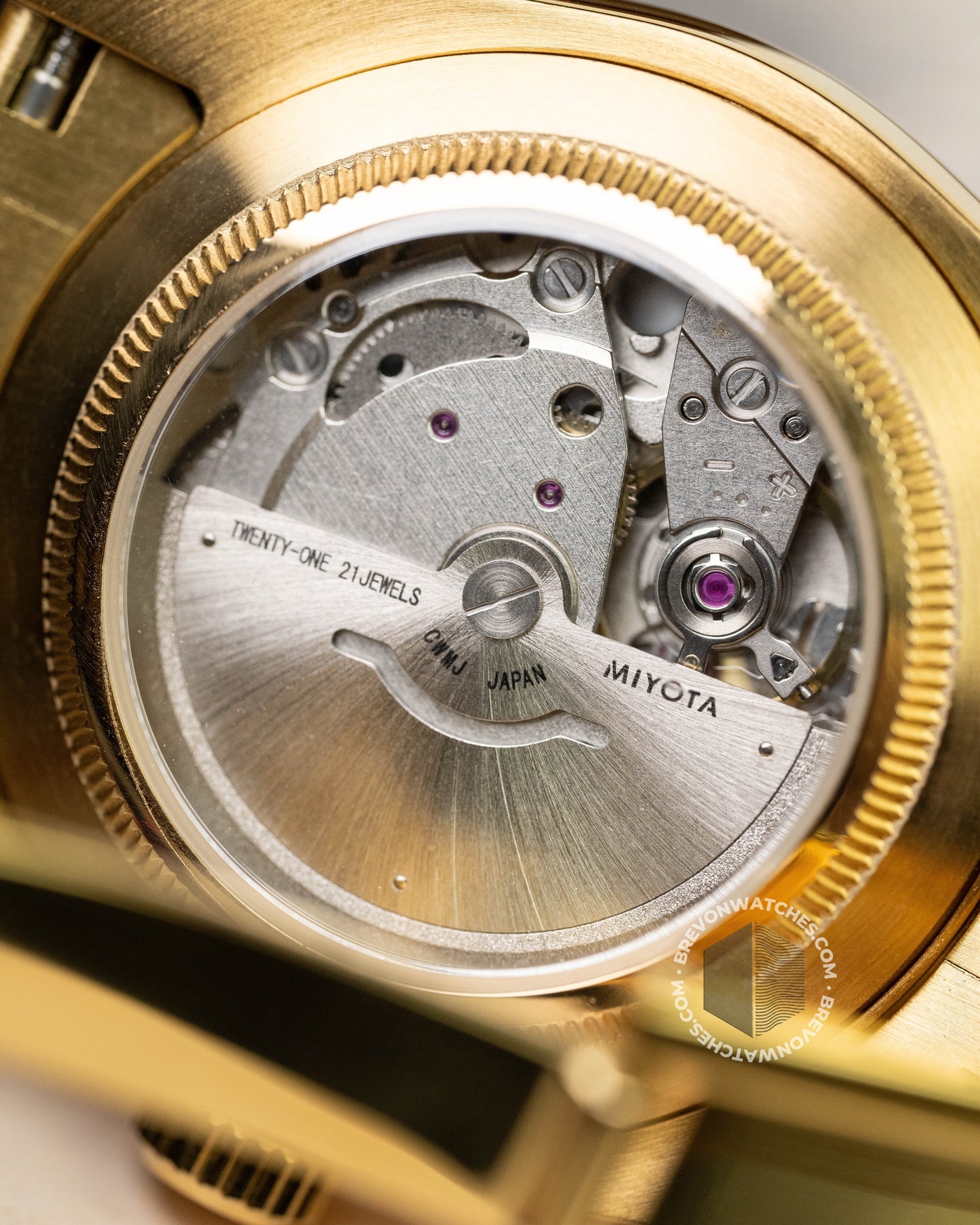 The Executive | Gold