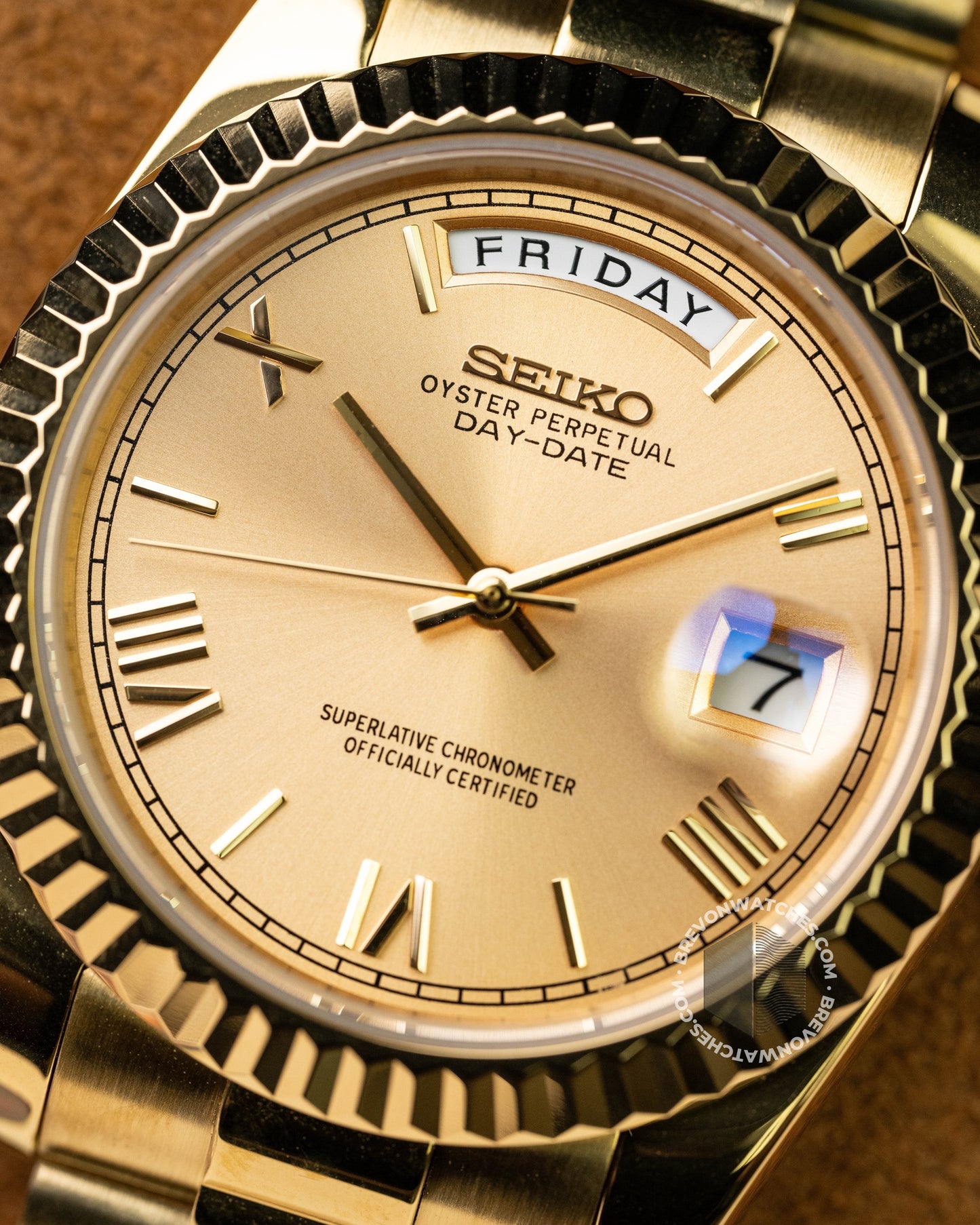The Executive | Gold